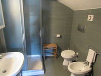 bagno stanza Chiara.JPG